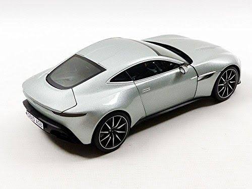 1/18 Diecast P854228