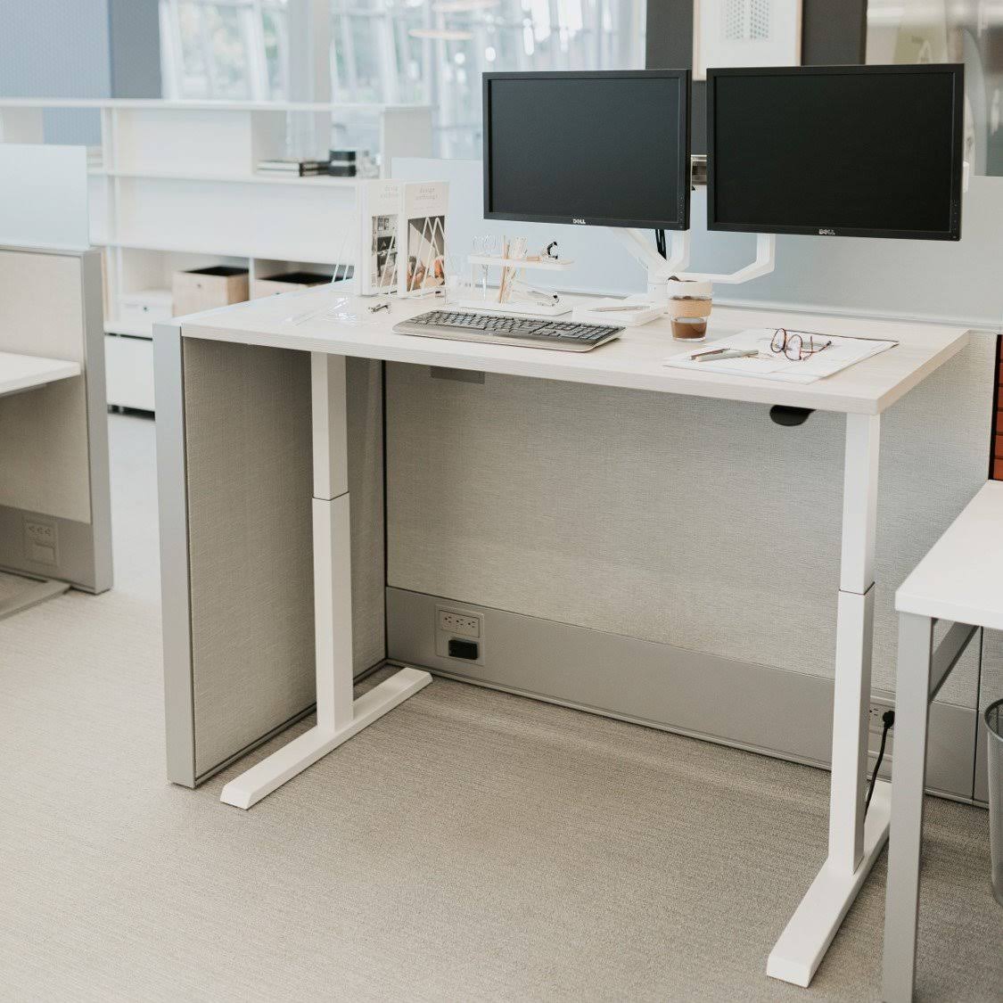 Upside Sit-to-Stand Desk Q14258