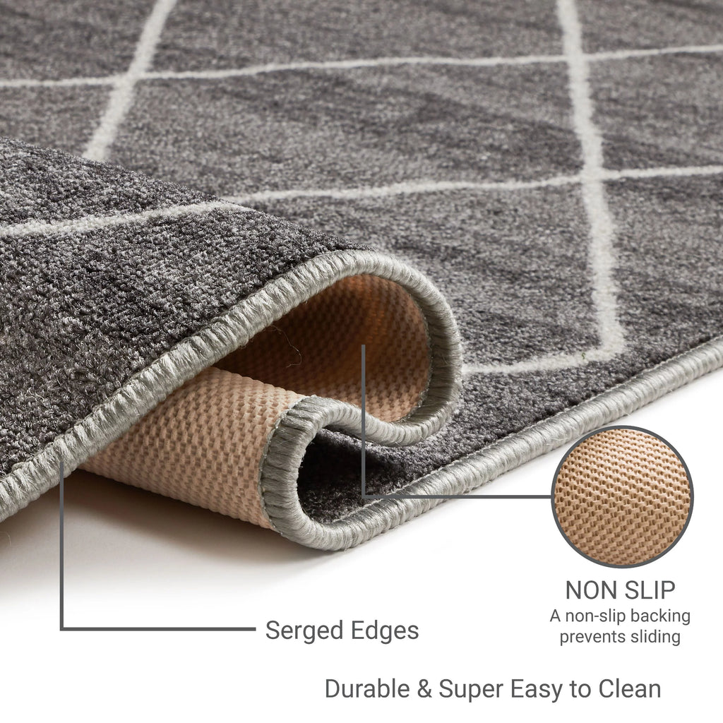 Grey Diamond Lattice Print Indoor Outdoor Area Rug B33242