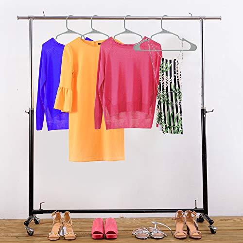 50 Pack White Plastic Clothes Hangers Q8208
