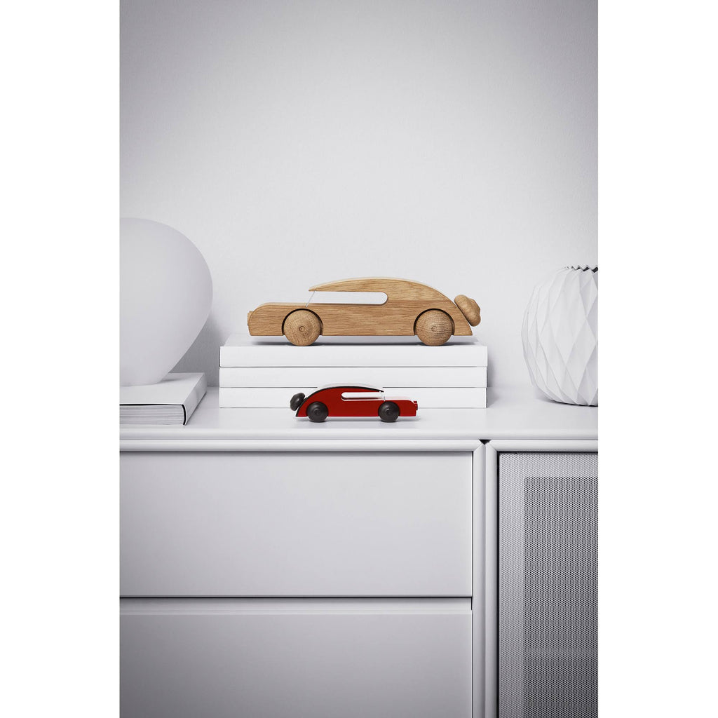 Natural Oak Automobile Sedan U770