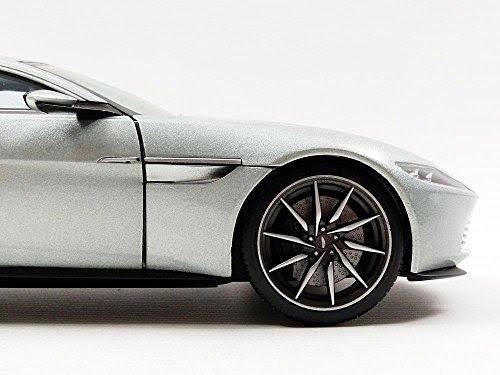 1/18 Diecast P854228