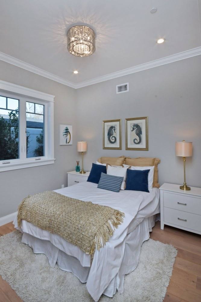 7-Light Flush Mount with LED Bulb W8350