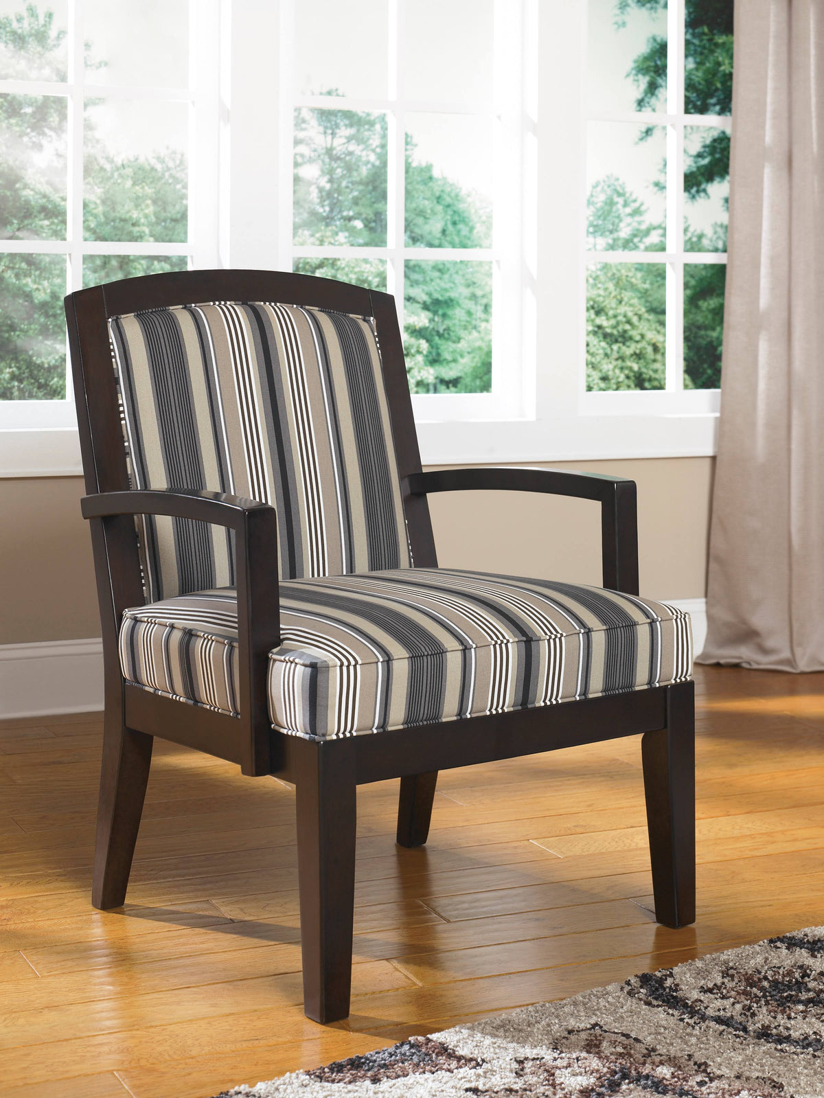 Black Accent Chair K5718