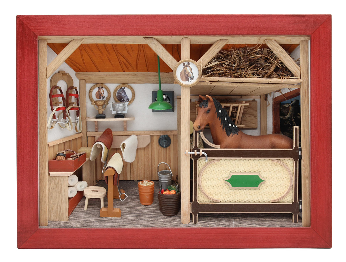 Horse Stable F92552