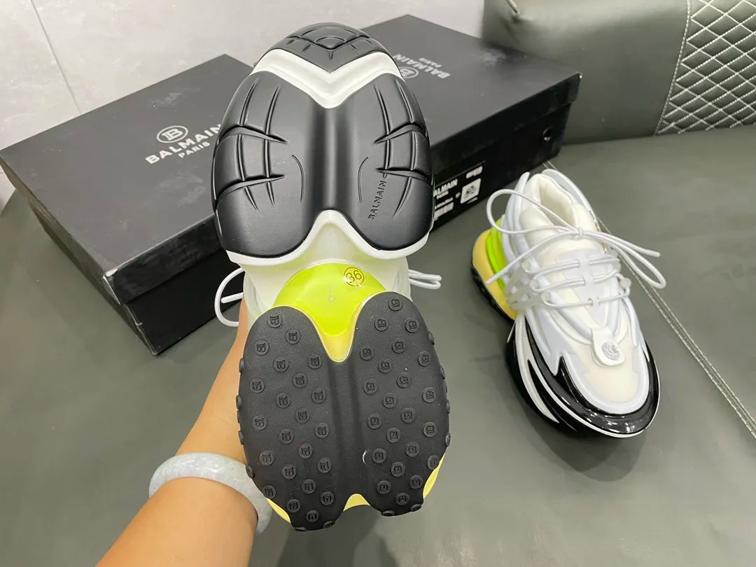 White Heels M11900