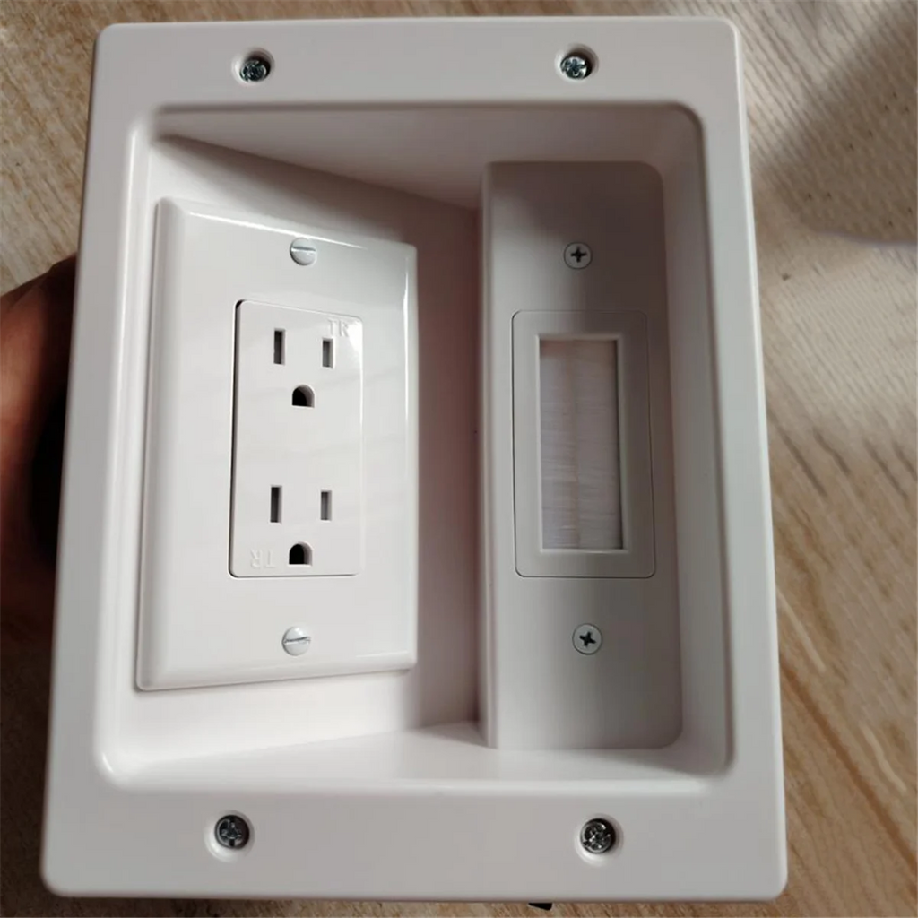 Recessed Outlet Box Cable Management Kit 15A 125V X137803