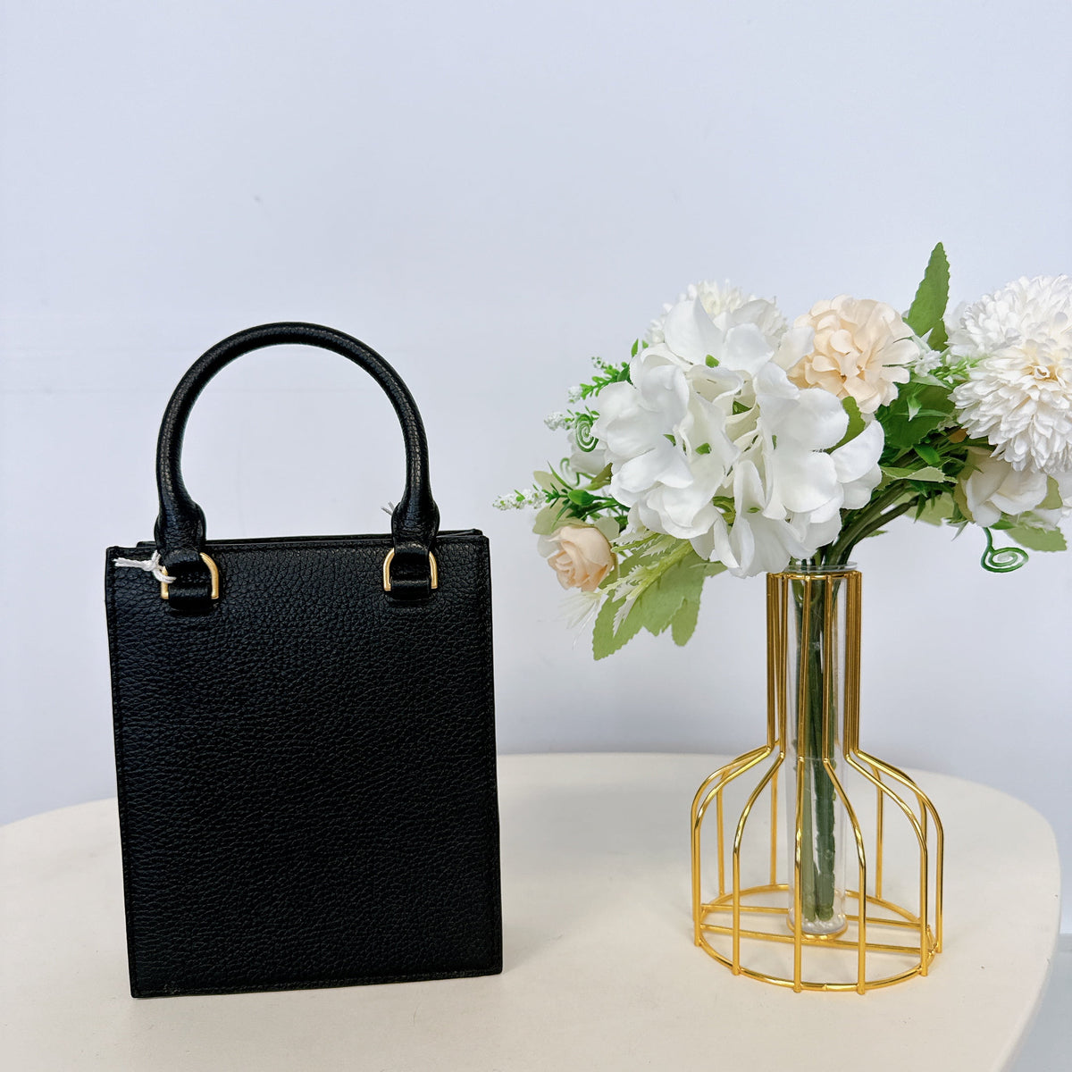 Black Leather Shoulder Bags H137090