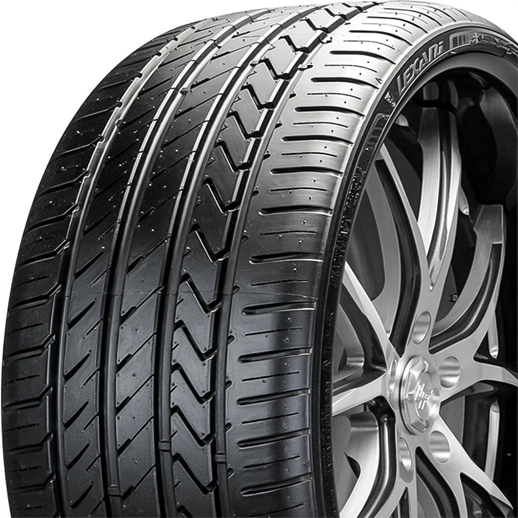305/25R20 ZR 97W XL Performance Tire U98569