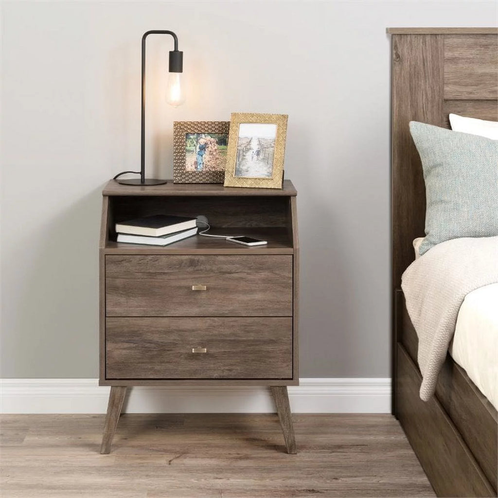 4-Piece Set with 2 Nightstands 7-Drawer Dresser and Computer Desk A365636