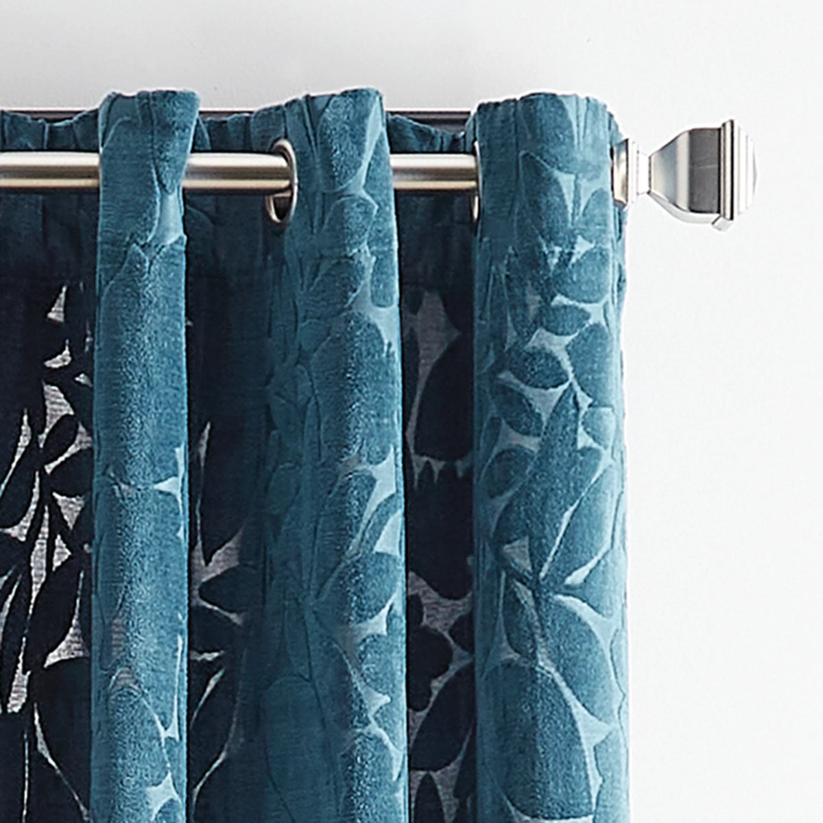 Velvet 2 Piece Light Filtering Curtain Set E34065
