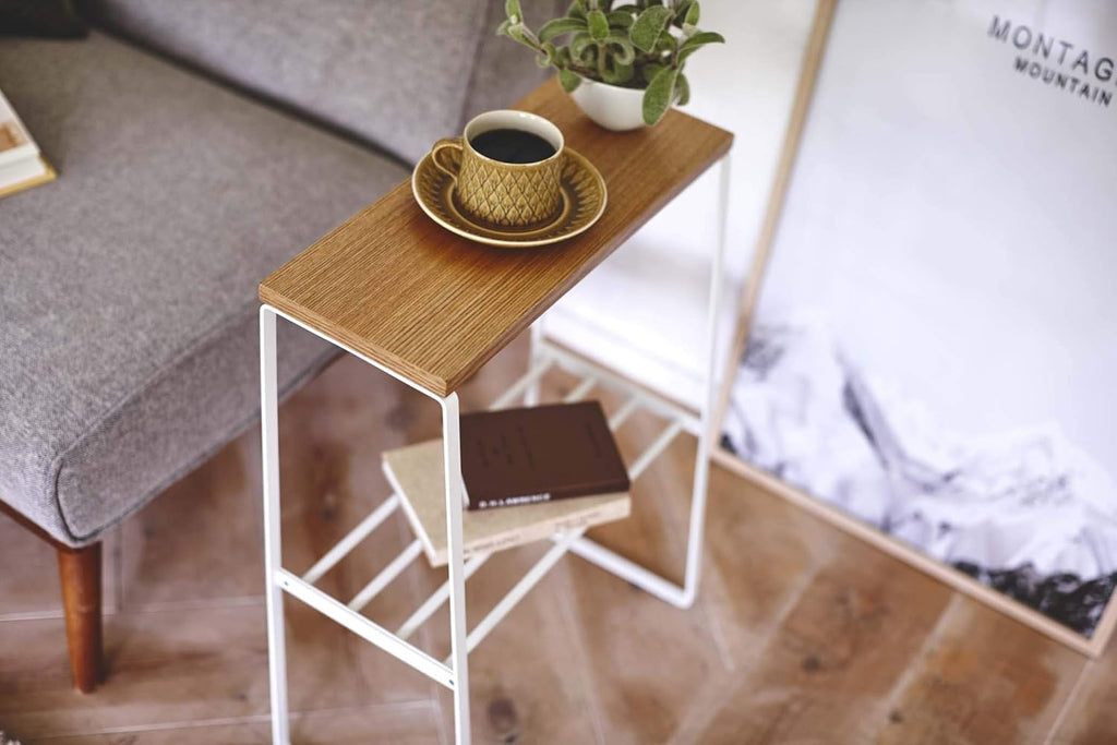 White Narrow End Table Y453