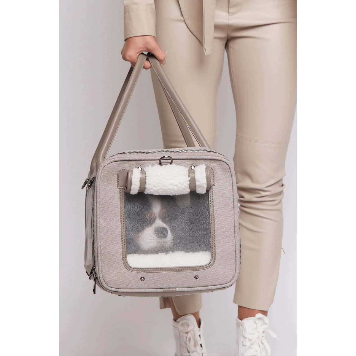 Modern Dog Carrier Bag P589