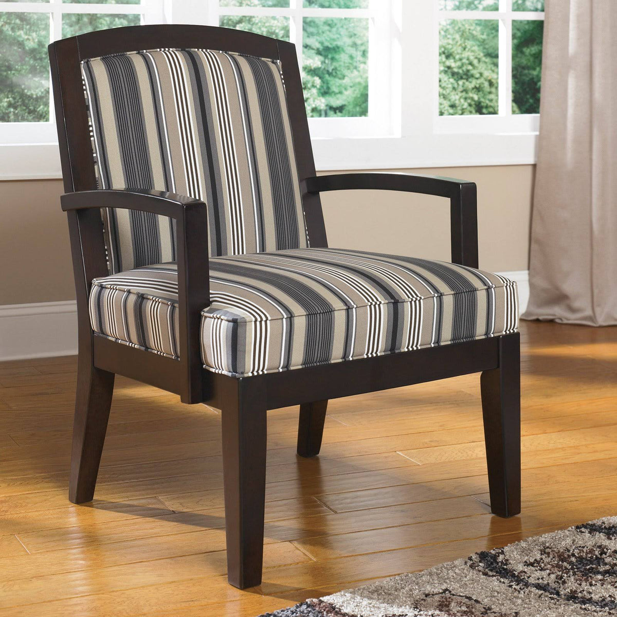 Black Accent Chair K5718
