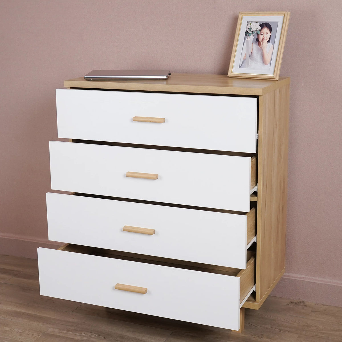 Wooden Dresser with 4 Drawers T123