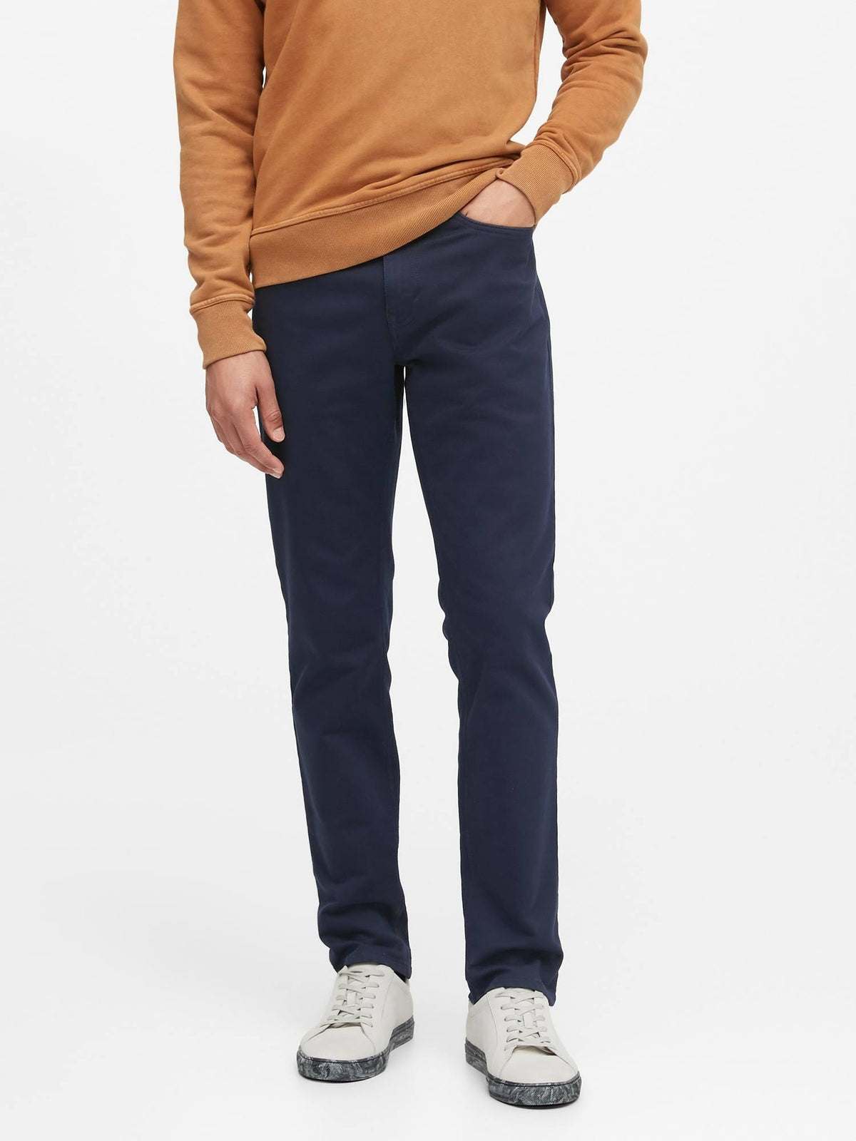 Navy Slim Traveler Pant I96870