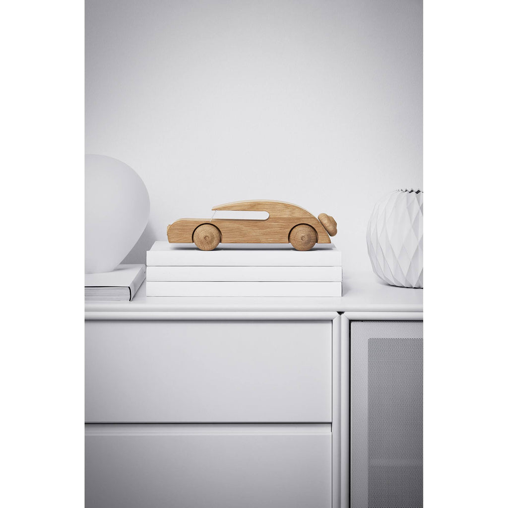 Natural Oak Automobile Sedan U770