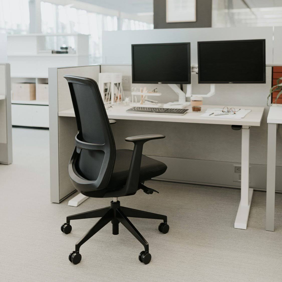 Upside Sit-to-Stand Desk Q14258