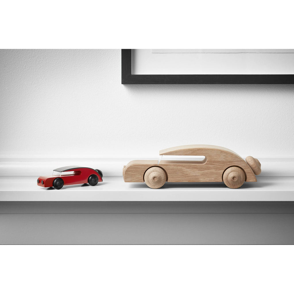 Natural Oak Automobile Sedan U770