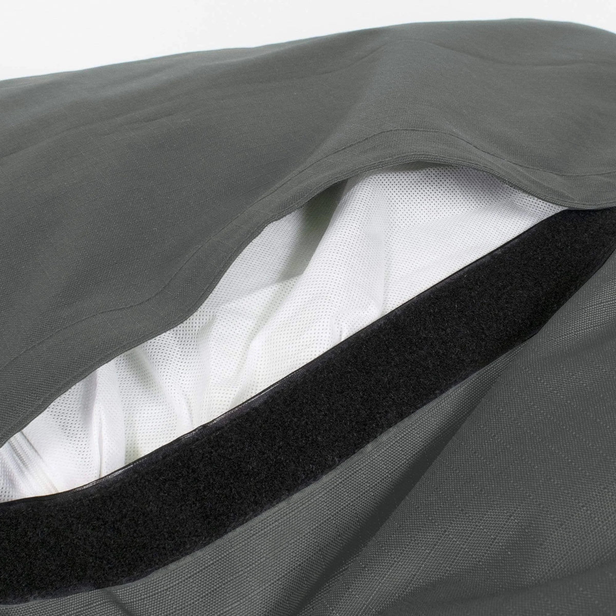 Chew Resistant Pet Napper Black / Small M85408